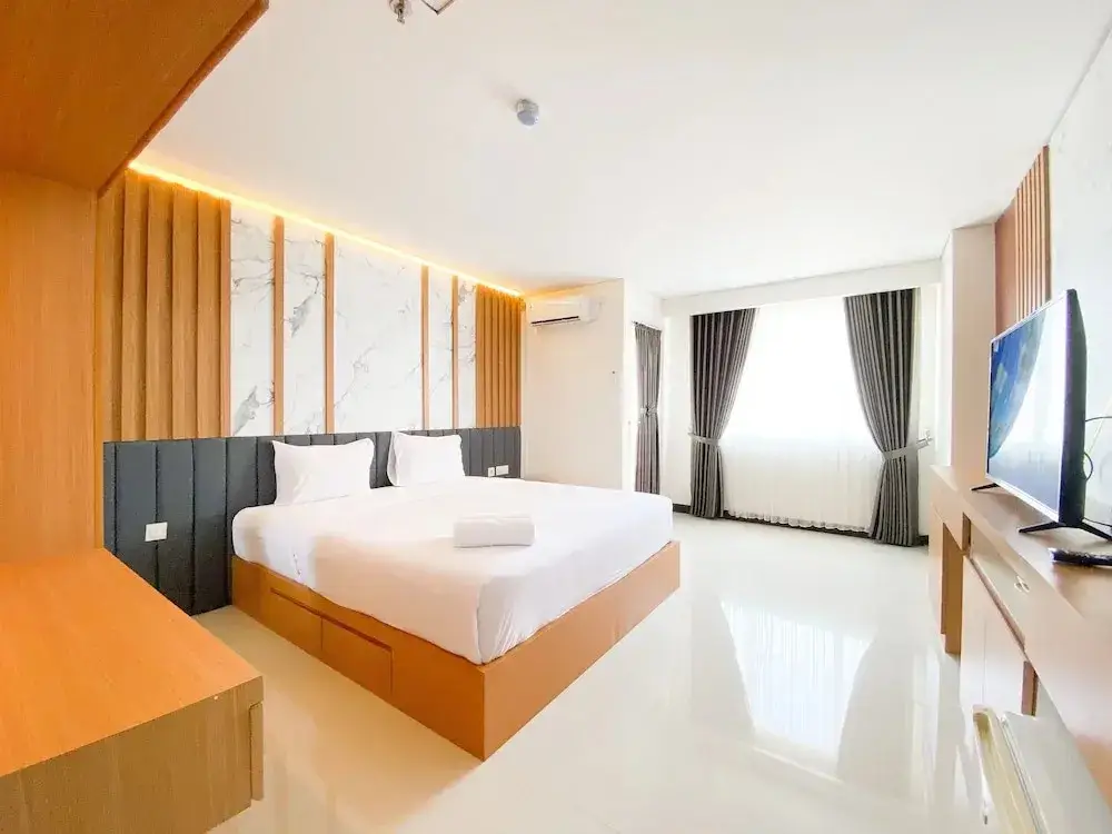 Семаранг: Homey And Strategic Studio (No Kitchen) At Sentraland Semarang Apartment