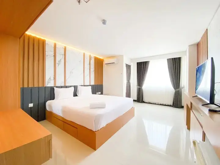 Семаранг: Homey And Strategic Studio (No Kitchen) At Sentraland Semarang Apartment