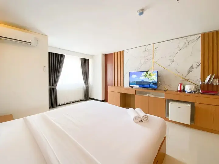 Семаранг: Homey And Strategic Studio (No Kitchen) At Sentraland Semarang Apartment