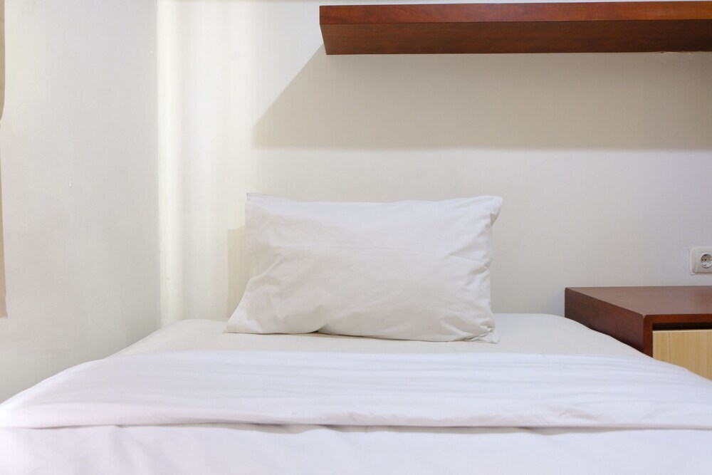 Бандунг: Homey And Modern Designed 2Br Apartment Parahyangan Residence