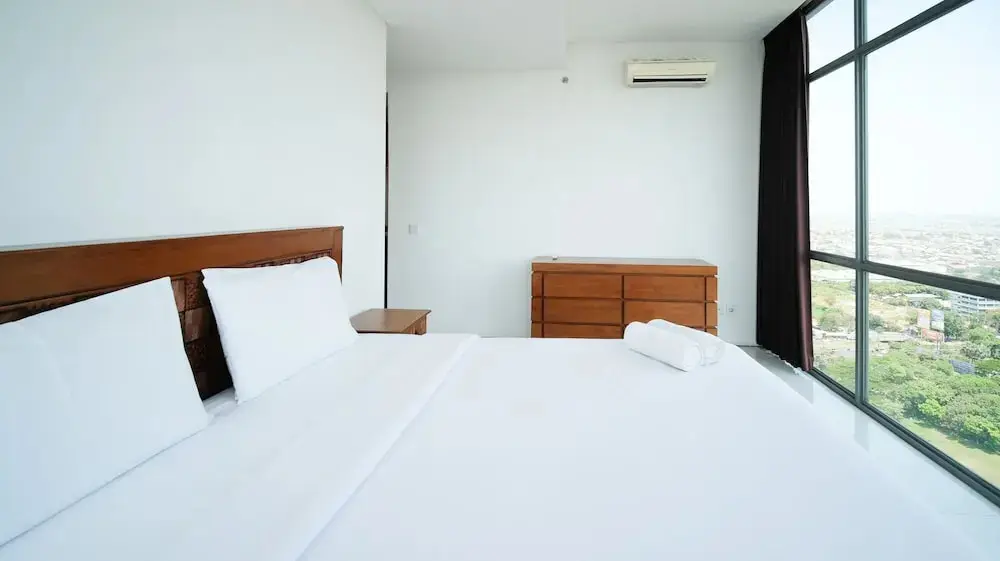 Сурабая: Homey 1Br With Extra Room Apartment At Aryaduta Residence Surabaya