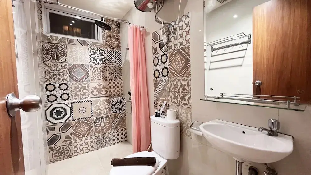 Макассар: Stylish Studio Room At Apartment Vida View Makassar