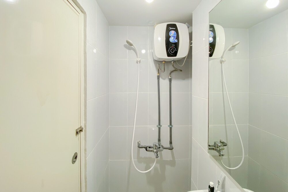 Южный Тангеранг: Simply And Homey Studio Tokyo Riverside Pik 2 Apartment