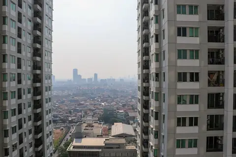 Full Furnished With Comfort Design 2Br Apartment At Thamrin Residence — фото 1