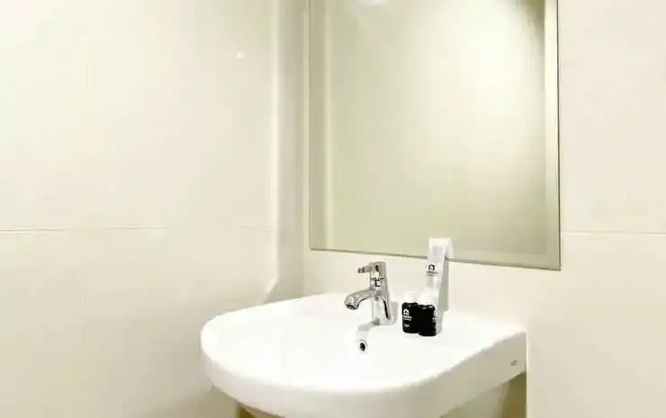 Бекаси: Homey And Simply Studio Gateway Park Lrt City Bekasi Apartment