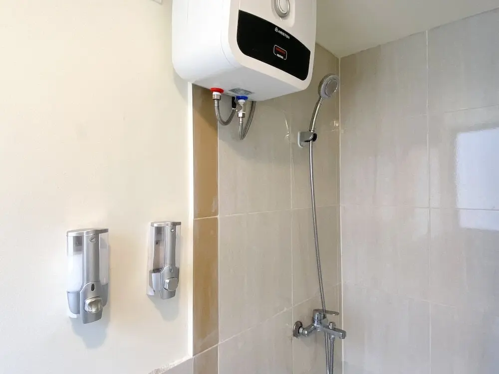 Сибату: Homey And Modern 2Br At 6Th Floor Meikarta Apartment