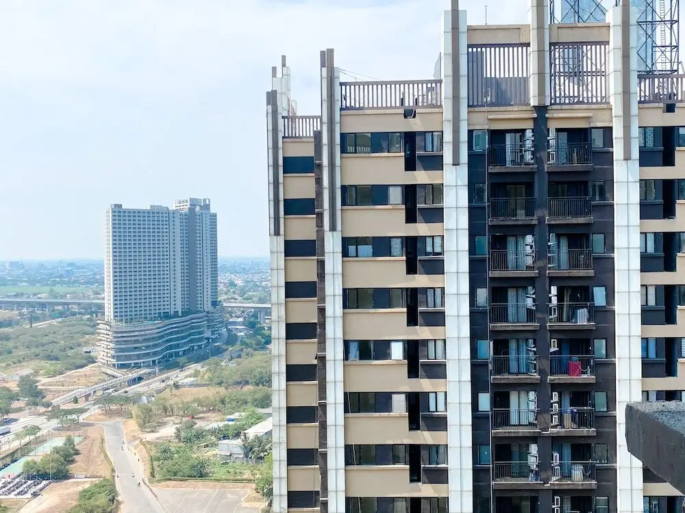 Сибату: Modern Look Studio At Meikarta Apartment