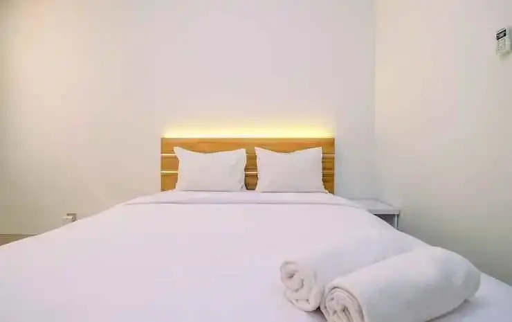 Депок: Modern And Comfy Studio At Transpark Cibubur Apartment
