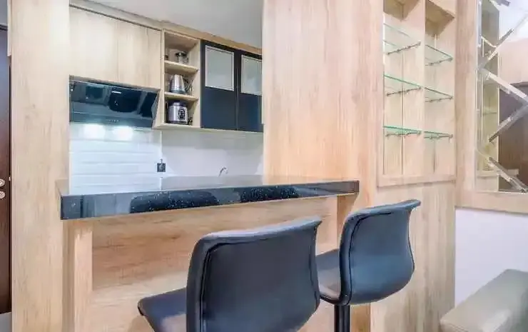 Бекаси: Modern Look And Comfy 2Br Transpark Cibubur Apartment