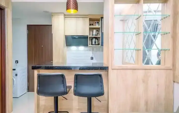 Бекаси: Modern Look And Comfy 2Br Transpark Cibubur Apartment