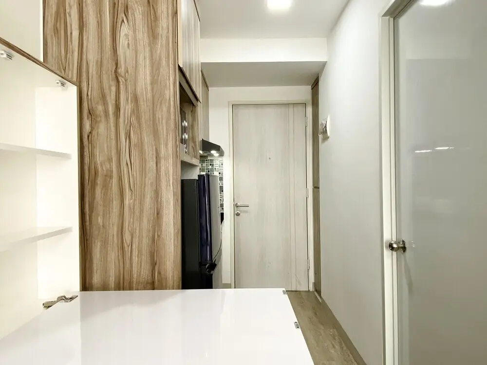 Чикаранг: Homey And Compact Studio At Azalea Suites Apartment
