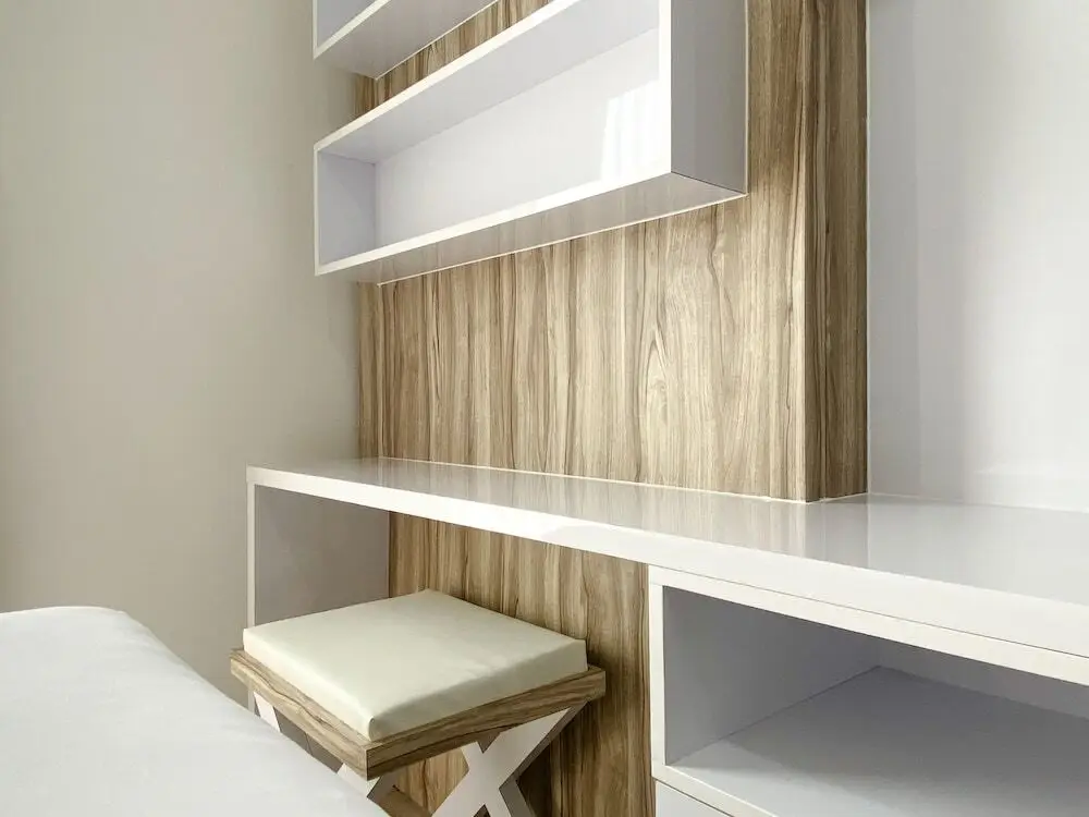 Чикаранг: Homey And Compact Studio At Azalea Suites Apartment