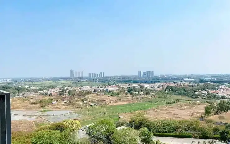 Чикаранг: Modern Look Studio At 17Th Floor Azalea Suites Apartment