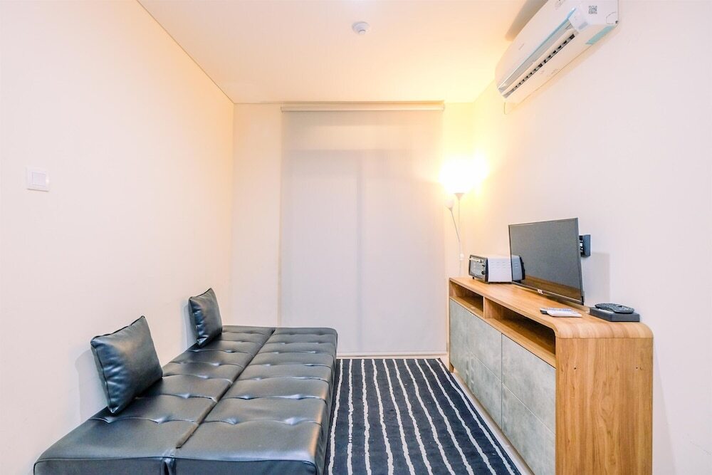 Джакарта: Spacious And Elegant 1Br Apartment Pejaten Park Residence