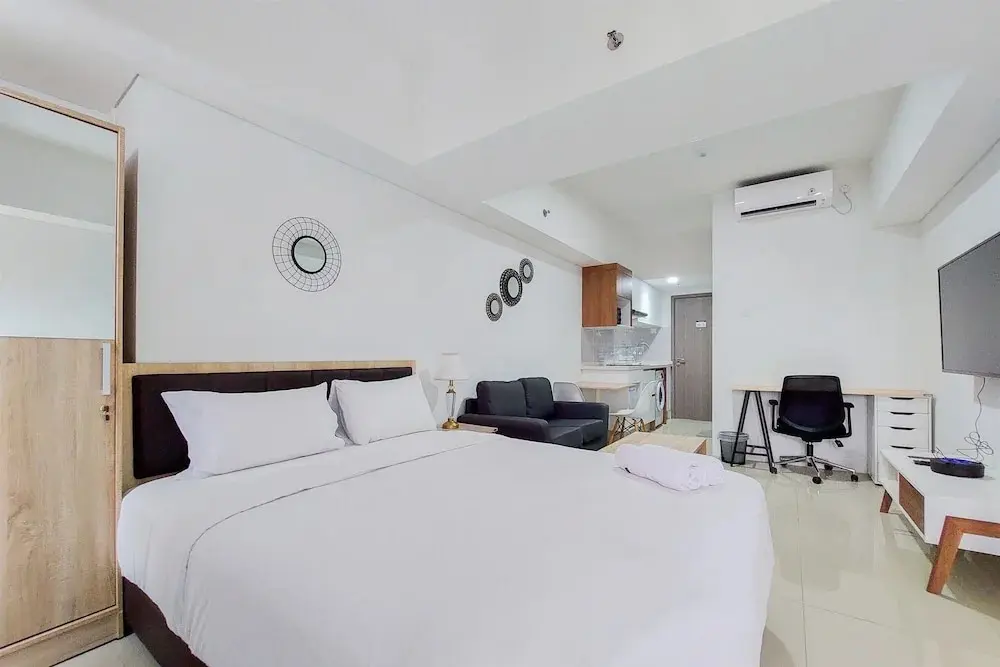 Южный Тангеранг: Homey Living Studio Tamansari Bintaro Mansion Apartment