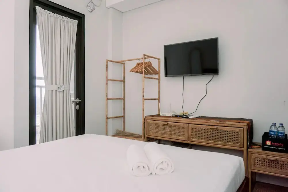 Южный Тангеранг: Homey And Enjoy Living Studio Transpark Bintaro Apartment