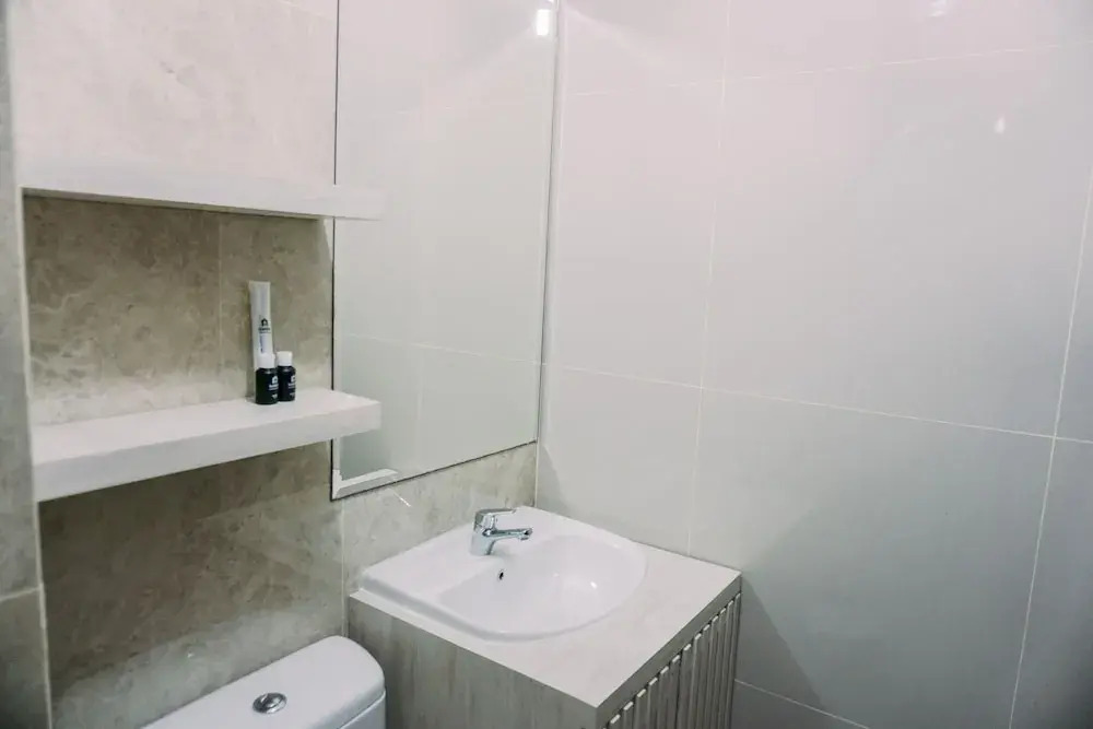 Южный Тангеранг: Homey And Enjoy Living Studio Transpark Bintaro Apartment