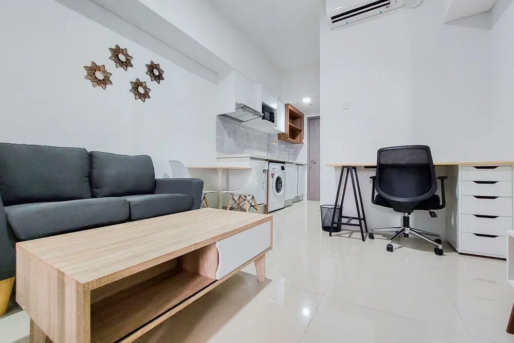 Южный Тангеранг: Simply Look And Comfort 1Br Tamansari Bintaro Mansion Apartment