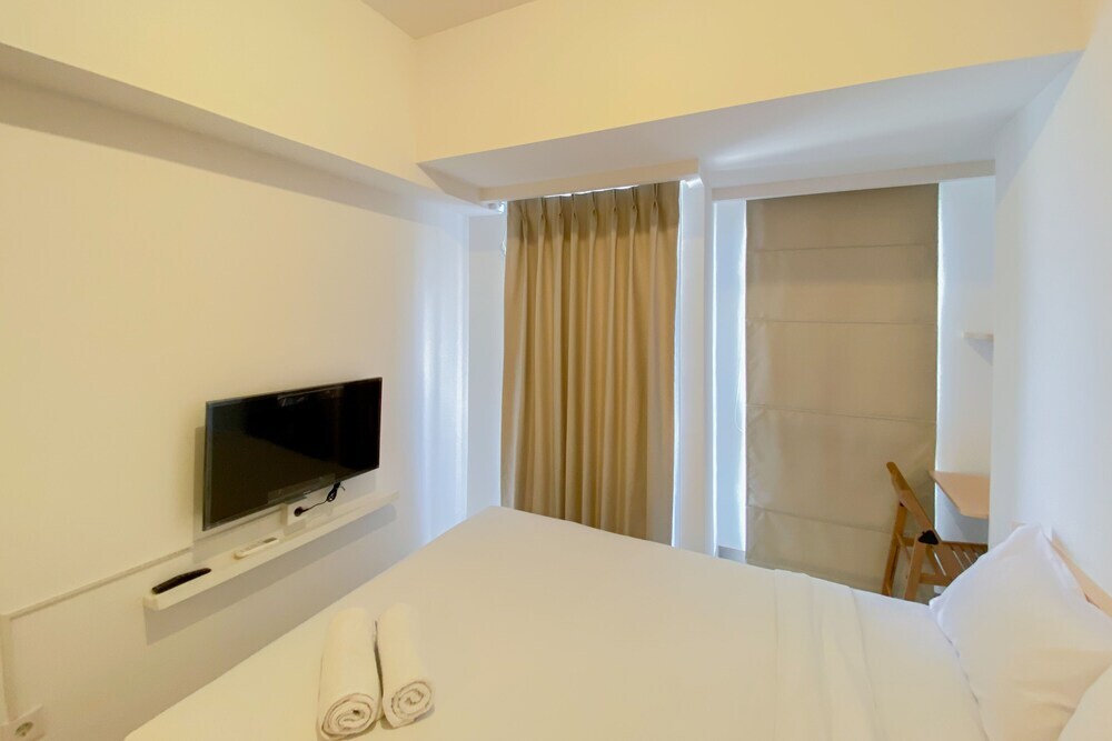 Южный Тангеранг: Compact And Restful Studio Apartment Tokyo Riverside Pik 2