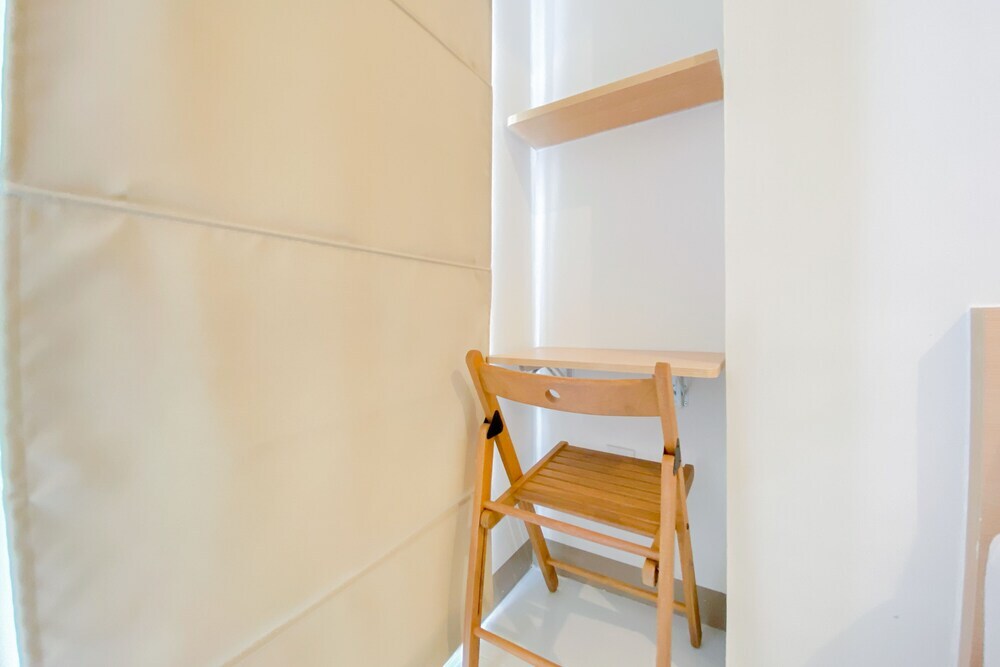 Южный Тангеранг: Compact And Restful Studio Apartment Tokyo Riverside Pik 2