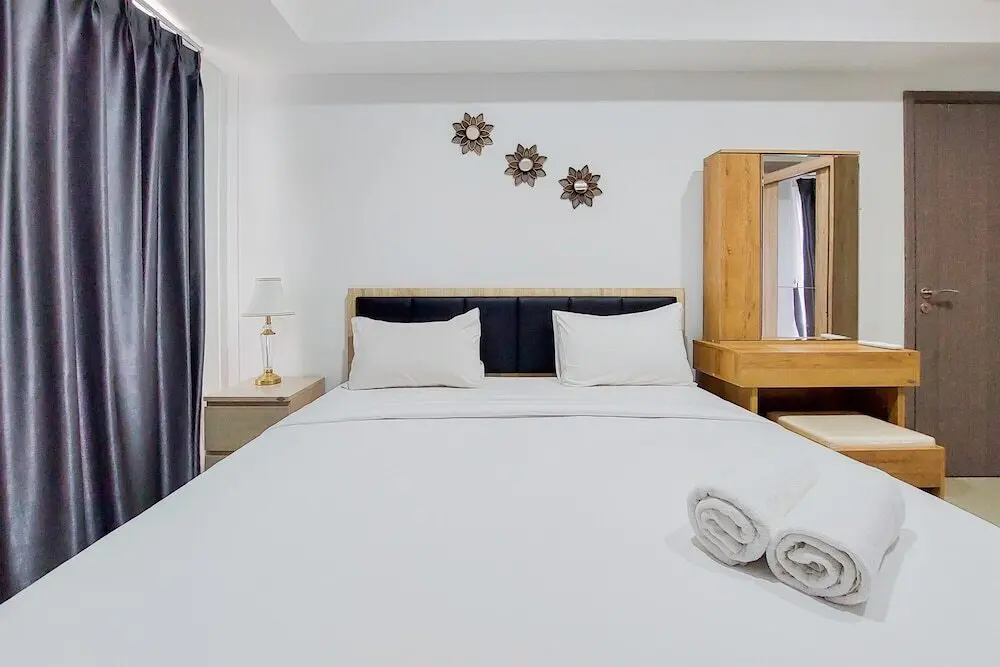 Южный Тангеранг: Spacious and Comfortable 2BR Tamansari Bintaro Mansion Apartment