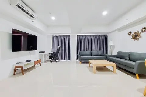 Spacious and Comfortable 2BR Tamansari Bintaro Mansion Apartment — фото 1