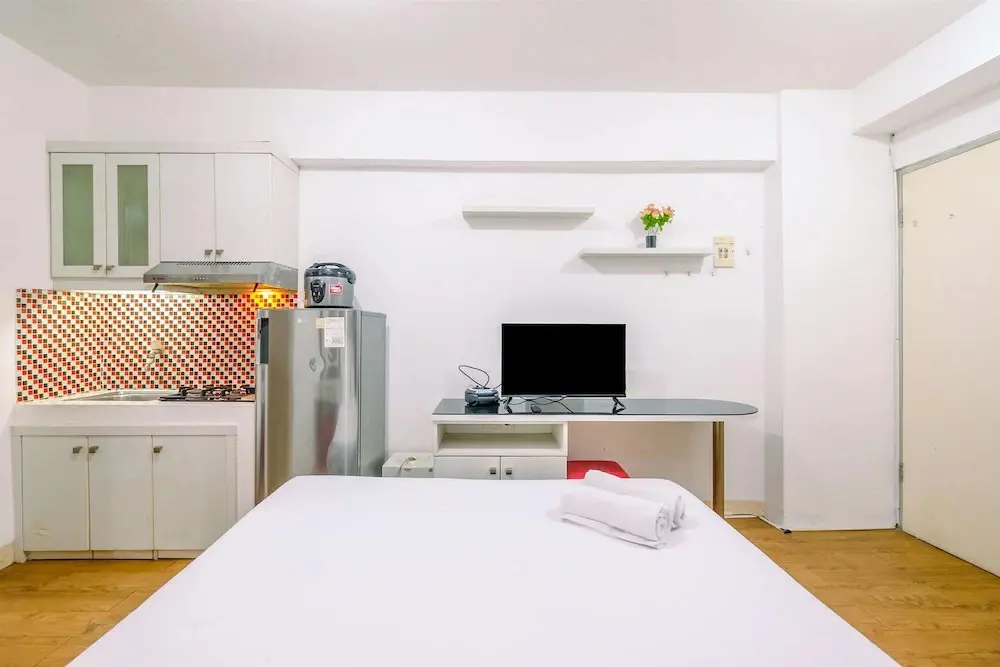 Джакарта: Homey And Fully Furnished Studio At Green Bay Pluit Apartment