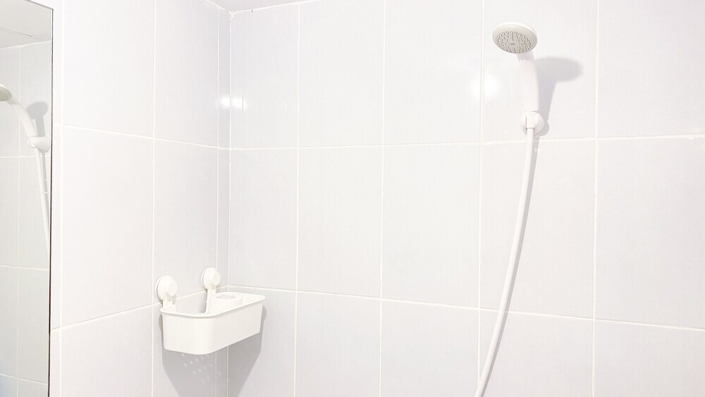 Южный Тангеранг: Modern Look Studio Tokyo Riverside Pik 2 Apartment