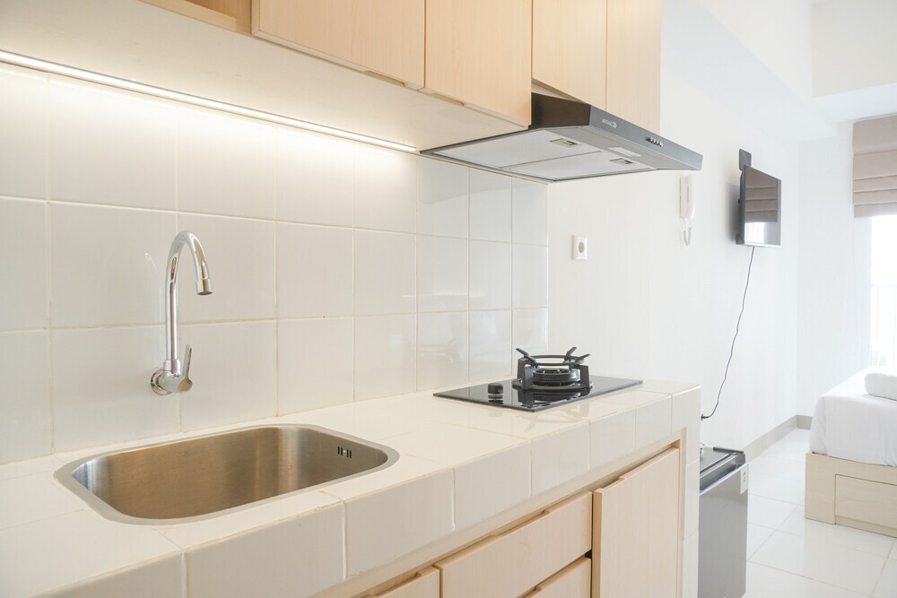 Южный Тангеранг: Simply Studio At 18Th Floor Tokyo Riverside Pik 2 Apartment