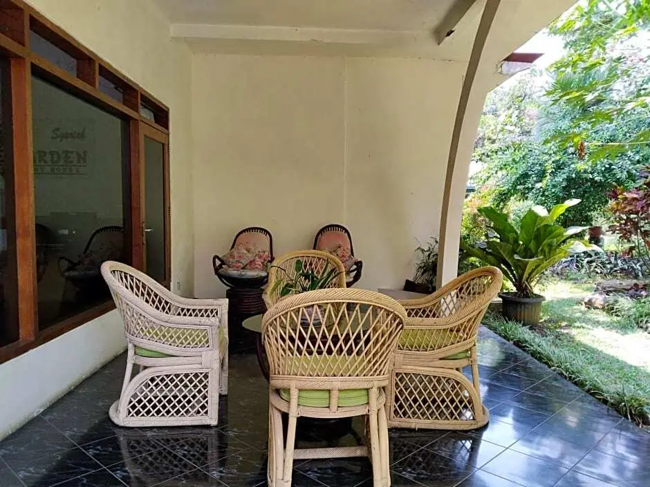 The Garden Family Guest House powered by Cocotel. — фото 1