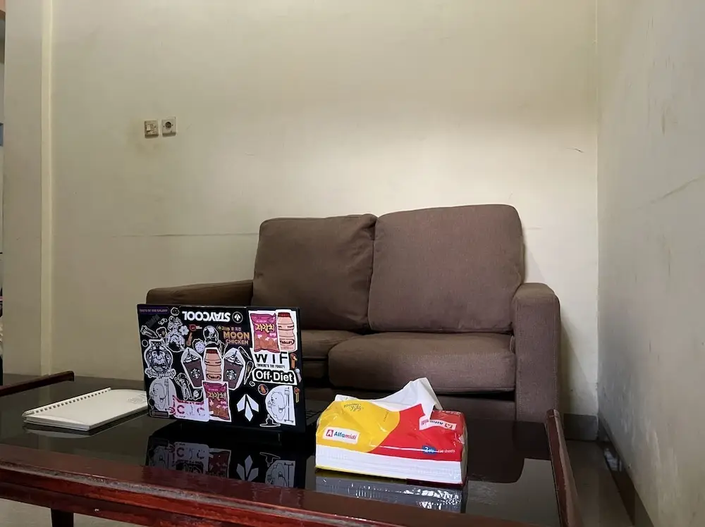 Мартапура: Oyo 93295 Wisma Aluh Ambak