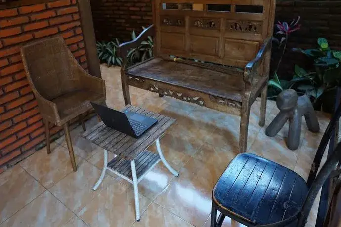 Сидоарджо: OYO 93300 Homestay Puri Anggrek Syariah - Wage