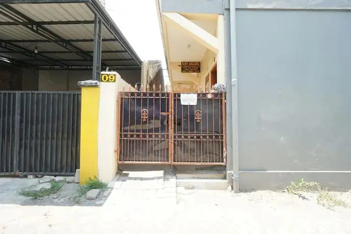 Сидоарджо: OYO 93300 Homestay Puri Anggrek Syariah - Wage