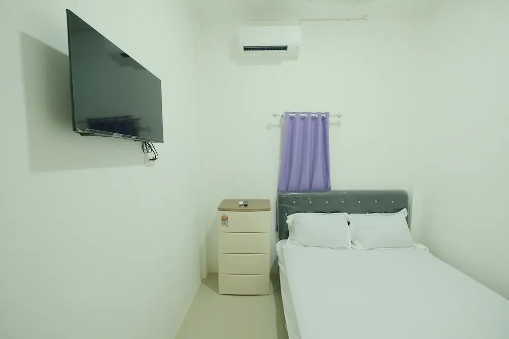 Паре-Паре: OYO 93306 Penginapan Permata Hijau Syariah Near Bukit Teletubbies
