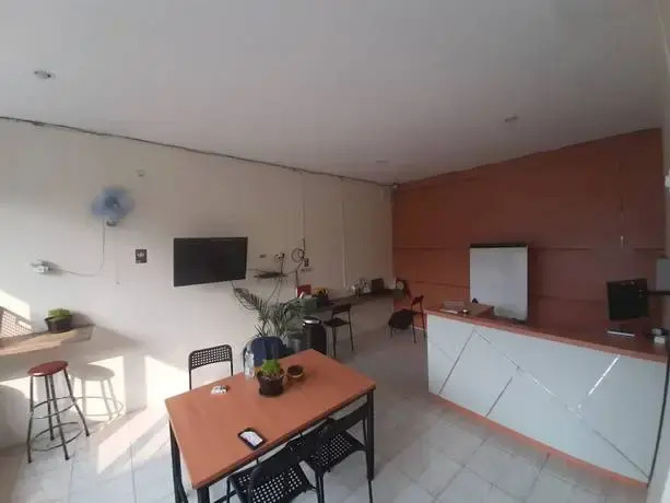 Бекаси: Oyo 93274 Oren Home Bekasi