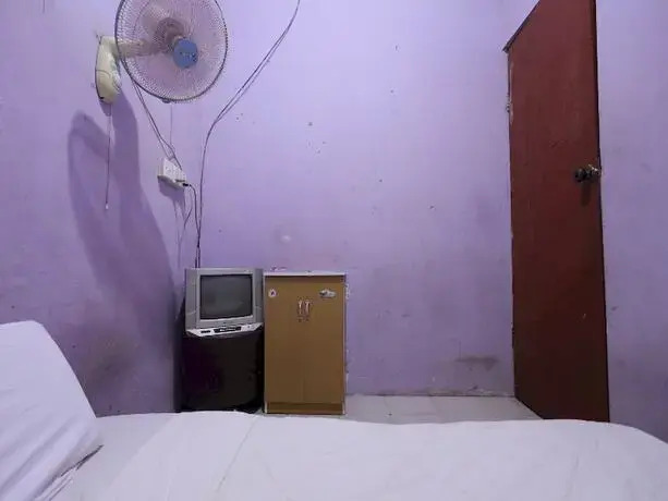 Батам: SPOT ON 93276 Fendi 2 Homestay SyariahNearPelabuhan Feri Batam Centre