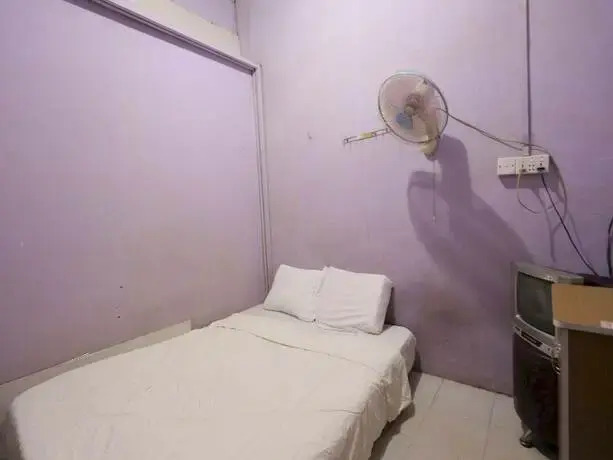 Батам: SPOT ON 93276 Fendi 2 Homestay SyariahNearPelabuhan Feri Batam Centre