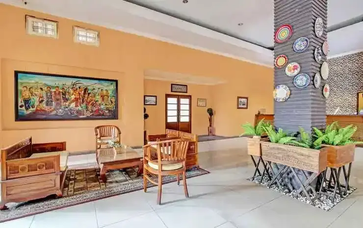 Джокьякарта: Capital O 93240 Candra Dewi Hotel