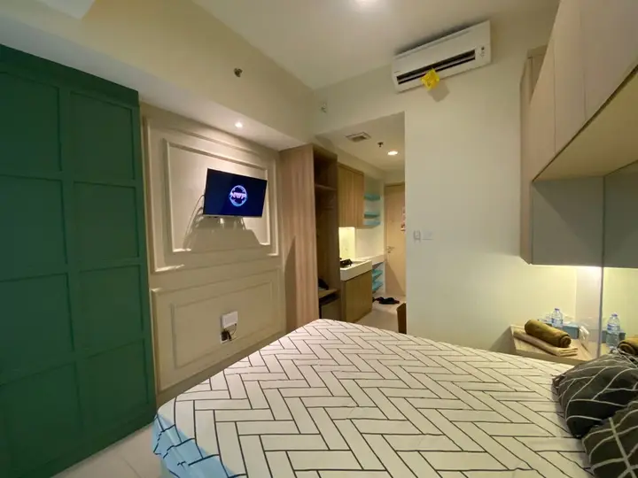 Legok: Sky House BSD by Kakarama Room