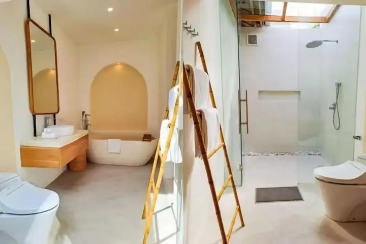 Чангу: Peaceful Retreat 3 Bedrooms Villa Nelayan Beach