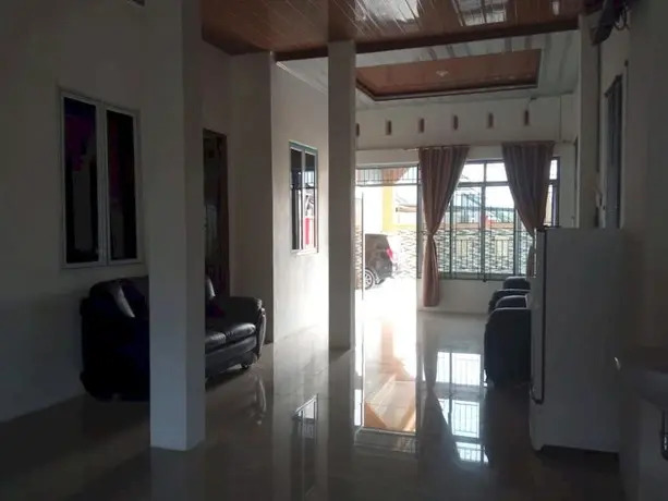 Пеканбару: Oyo 93341 Ananda Homestay Syariah