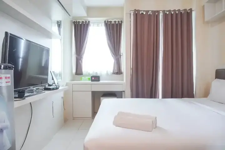 Джакарта: Good Deal And Cozy Stay Studio Room Tifolia Apartment