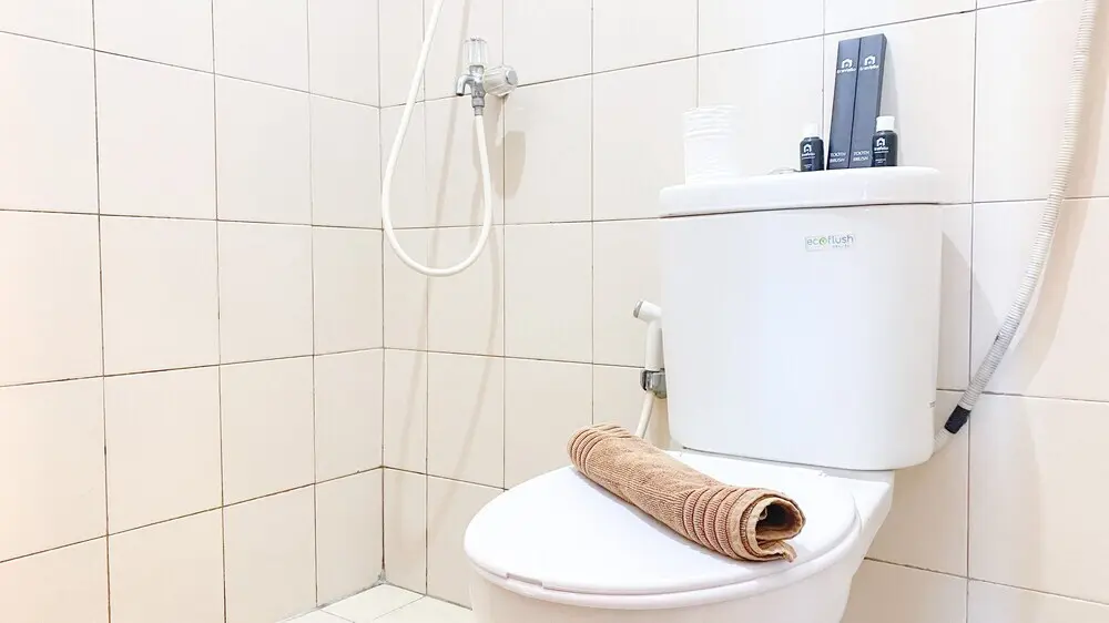 Джакарта: Good Deal And Cozy Stay Studio Room Tifolia Apartment