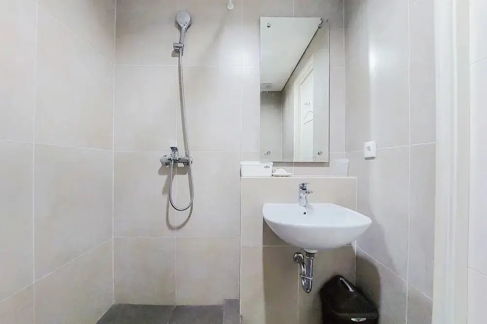Южный Тангеранг: Best Deal And Homey 1Br The Ayoma Apartment