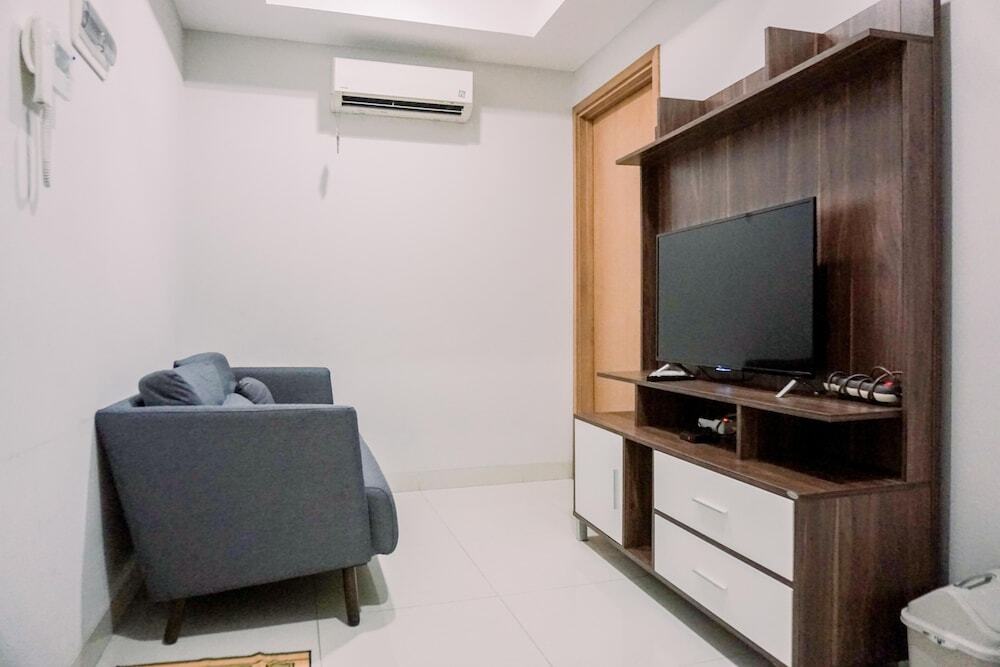 Джакарта: Nice And Comfy 1Br At The Mansion Kemayoran Apartment
