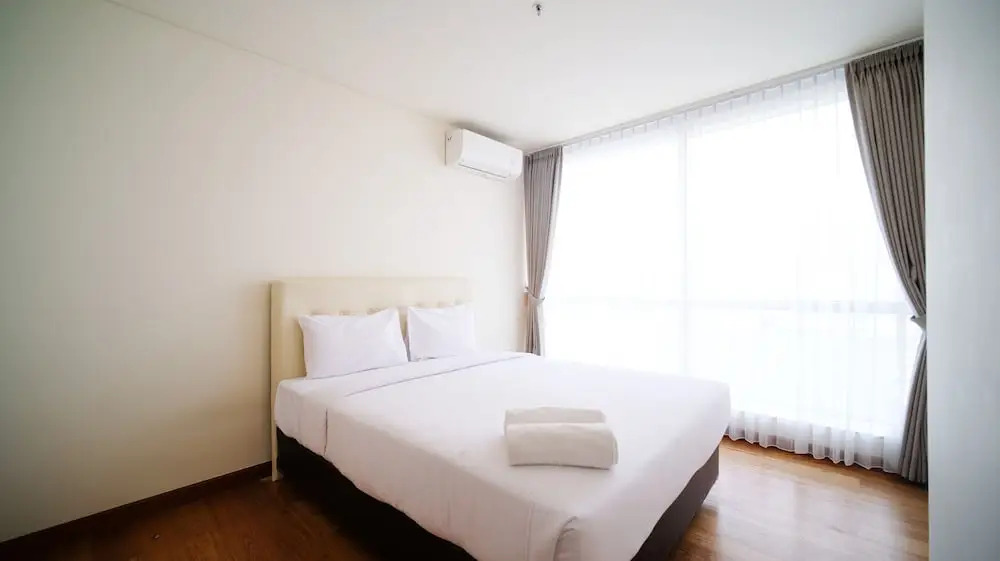 Сурабая: Best Location And Strategic 2Br At Praxis Apartment