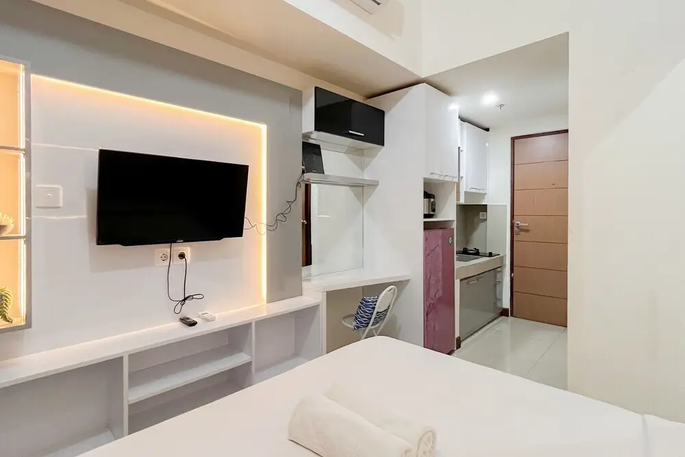 Макассар: Cozy Living And Homey Studio Vida View Makassar Apartment