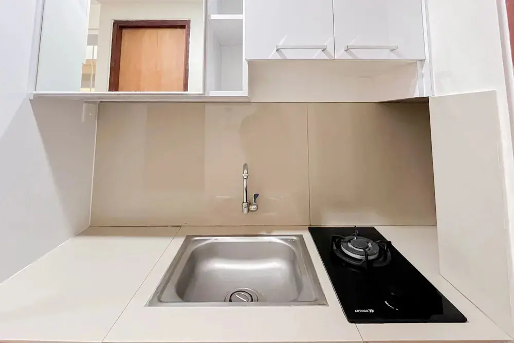 Макассар: Cozy Living And Homey Studio Vida View Makassar Apartment