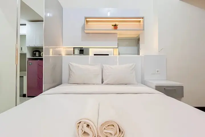 Макассар: Cozy Living And Homey Studio Vida View Makassar Apartment