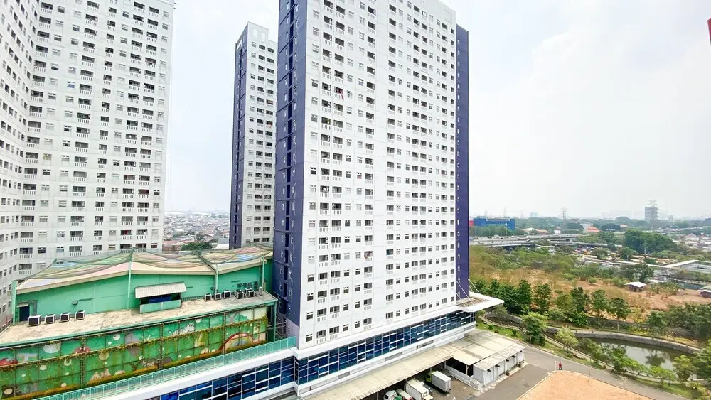 Джакарта: Modern And Classic 2Br At Green Pramuka City Apartment